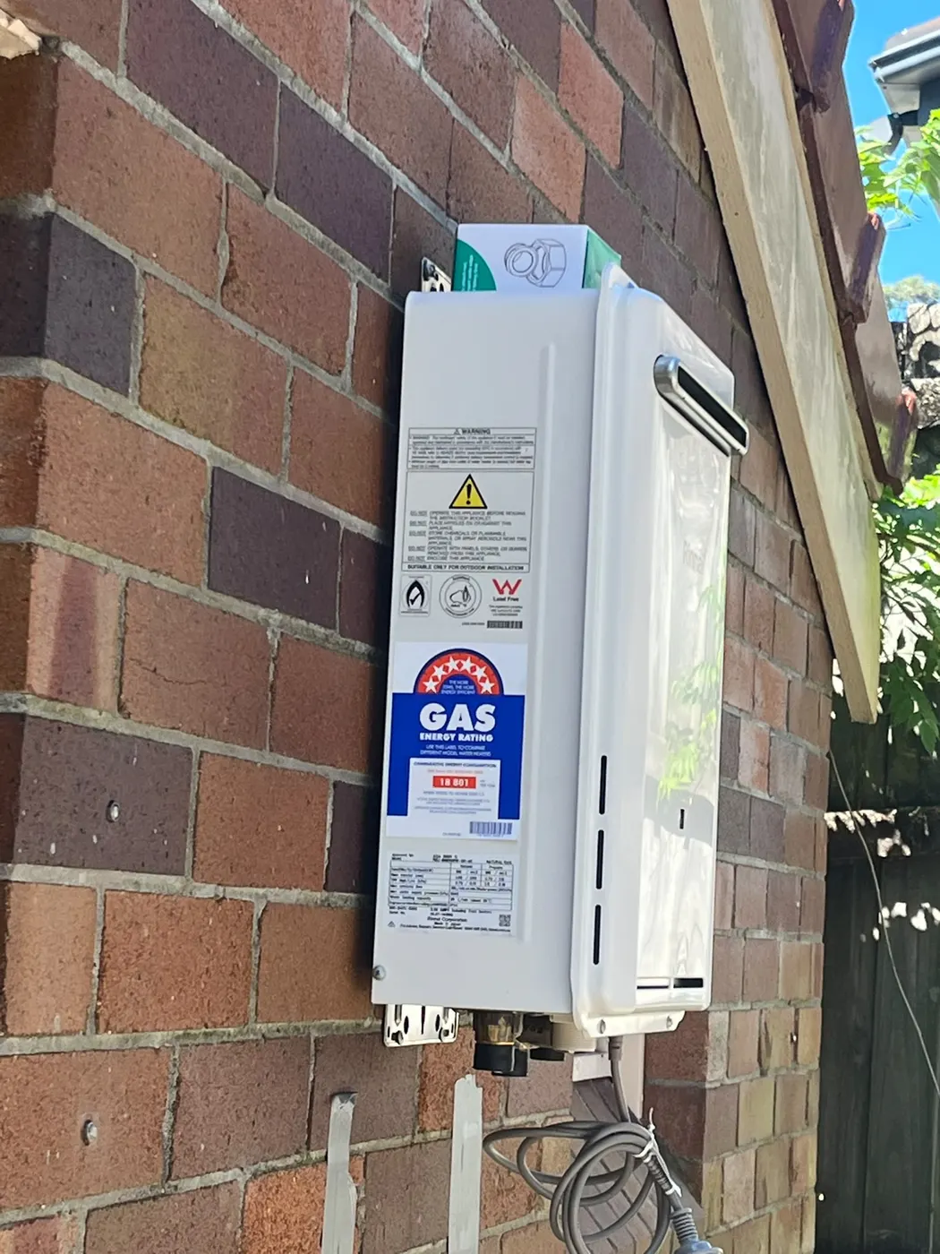 External gas hot water unit