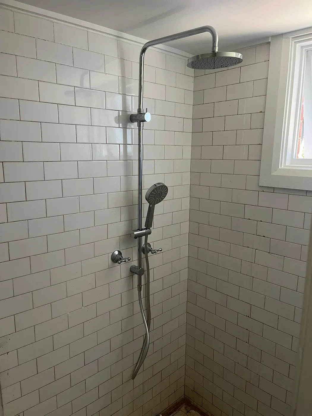 Exposed shower set